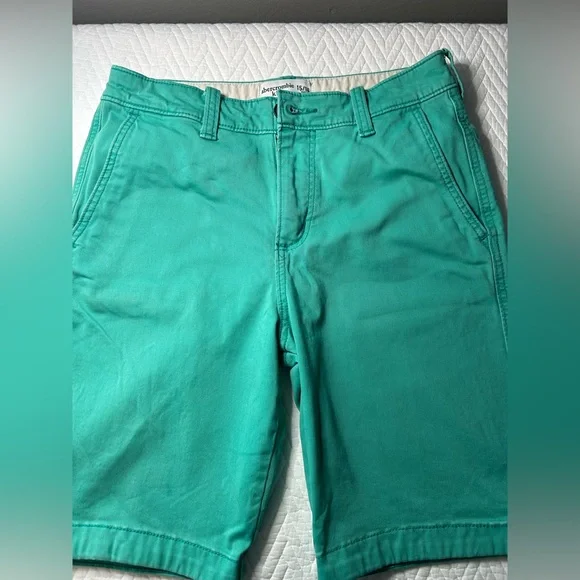 Abercrombie‎ and Fitch kids boys size 15/16mint green shorts like new