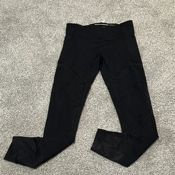 Ivivva by Lululemon black leggings with mesh and cutouts‎ girls size 12