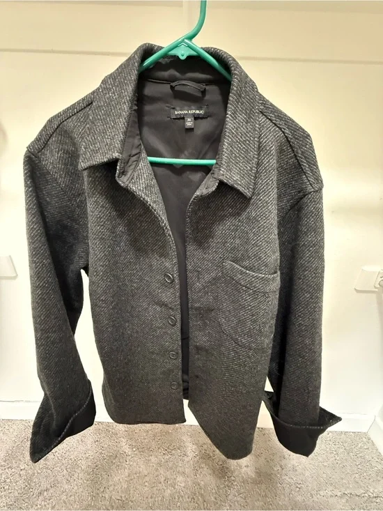Banana Republic Men's Charcoal Gray Button-Up Shirt Jacket