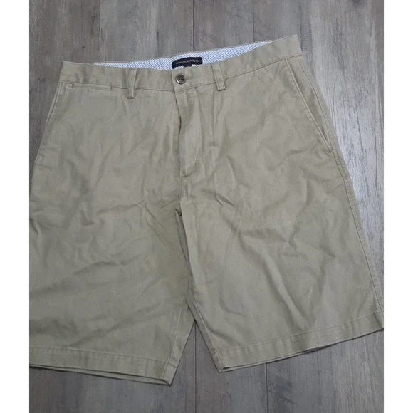 Banana Republic Tan Khaki Chino Shorts Men Sz 33 (10