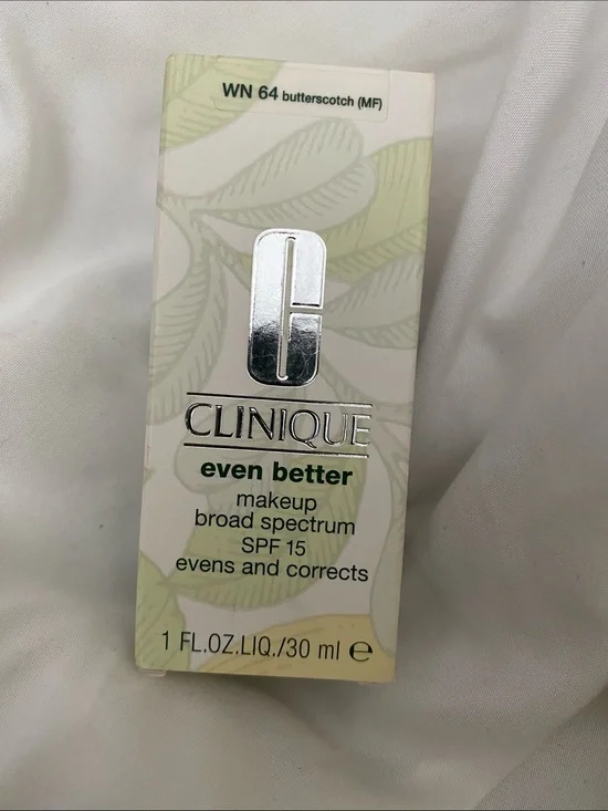 Clinique Even Better Makeup SPF 15 - Butterscotch (WN 64)