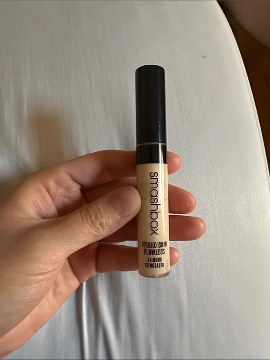 Smashbox studio skin flawless concealer -  Fair light neutral
