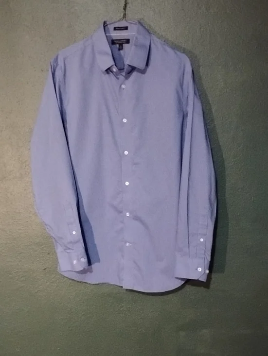 Banana Republic Men's Light Blue Long-Sleeve Dress Shirt