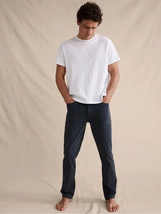 Men’s dark wash straight leg jeans