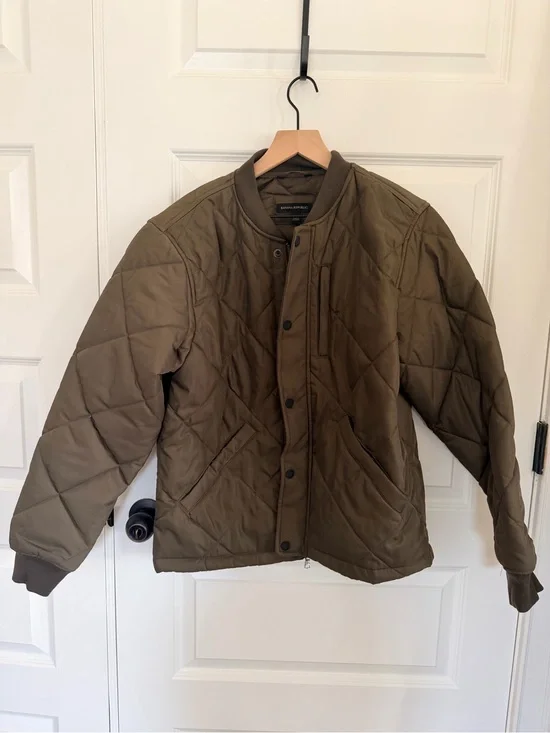 NWOT men’s banana republic quilted bomber jacket small