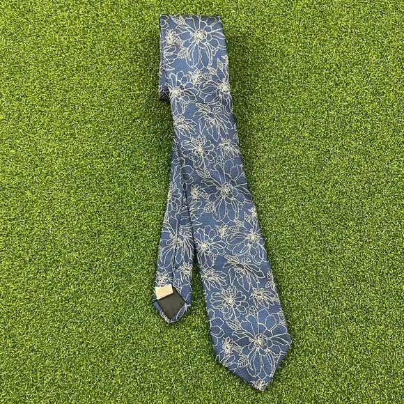 Banana Republic Floral Print Formal Pointed Neck Tie