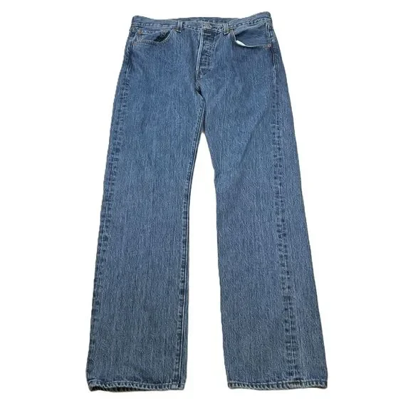 Levis 501‎ Jeans Mens 32x31 (Tag 34x32) Blue Light Wash Button Fly Straight Fit