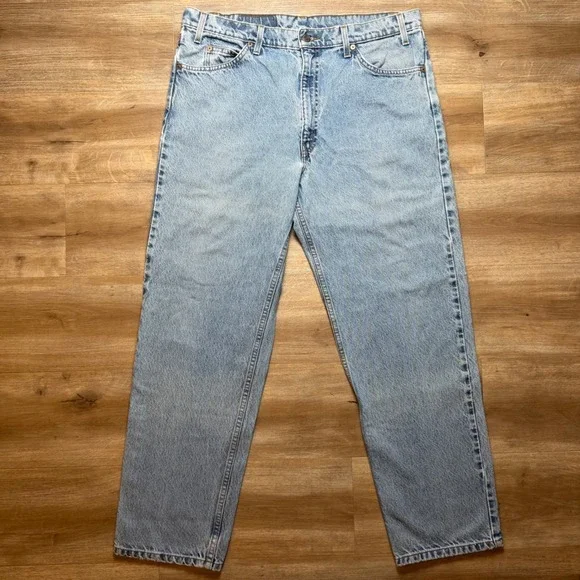 Vintage Levi's 550 Relaxed Fit Jeans Men 38x32 Light Wash Orange Tab Denim 1997