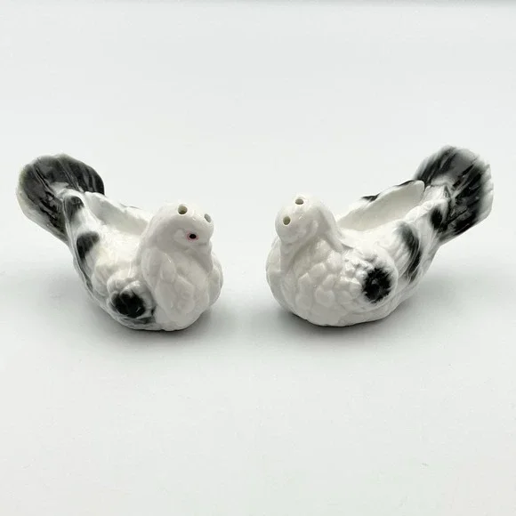 Vintage 1950s Ceramic Bird Salt‎ And Pepper Shakers Set Black White Pair