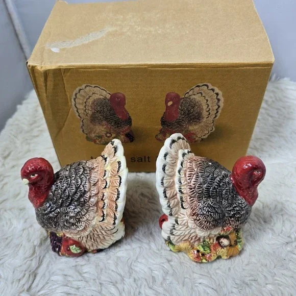Turkey Salt Pepper Shaker Set Thanksgiving‎ Holiday Table Decor Gobble Bookends