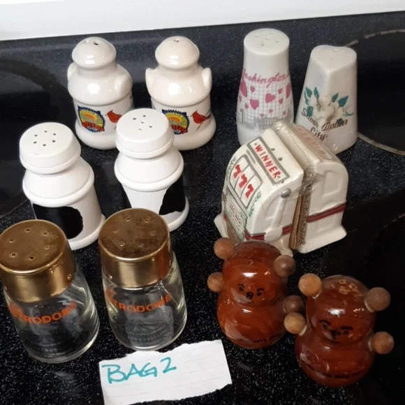 Vintage old Random shapes mixed box Salt and pepper Shakers Collection Box #2