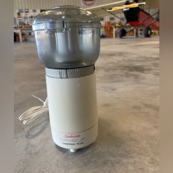 Sunbeam Oskar Jr Chopper Plus Food Processor White Model 14131 130W Mini Chopper