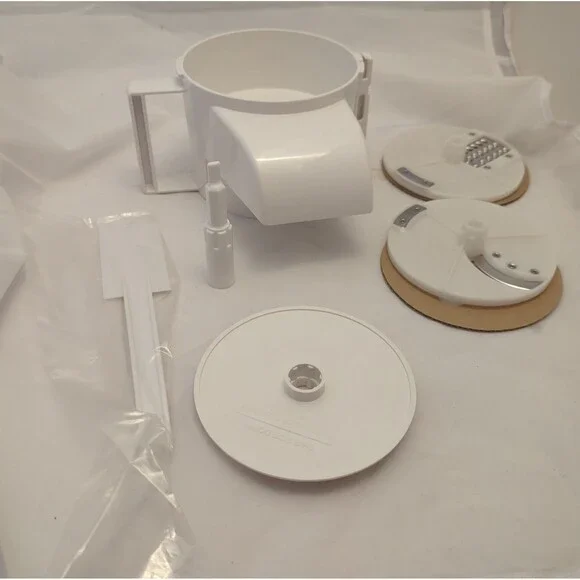 Cuisinart Little Pro Plus Continuous Feed Set - Chute, Stem, 3 Discs & Spatula