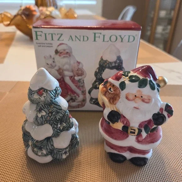 Fitz & Floyd Vintage Florentine  Santa‎ Claus Christmas Tree Salt and Pepper Set