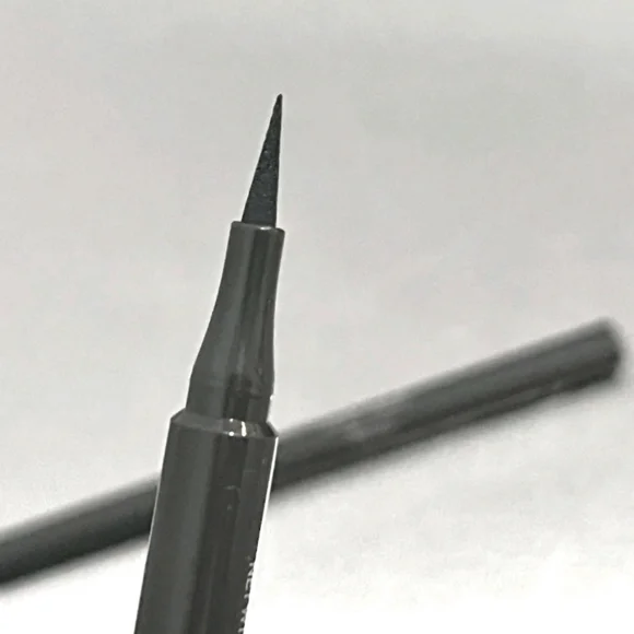 Mally‎ Liquid Eyeliner Pen Shade Stormy