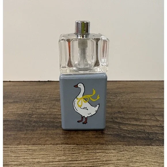 Vintage Mr. Dudley Pepper Mill Grinder & Salt Shaker Combo Goose Duck Scarf