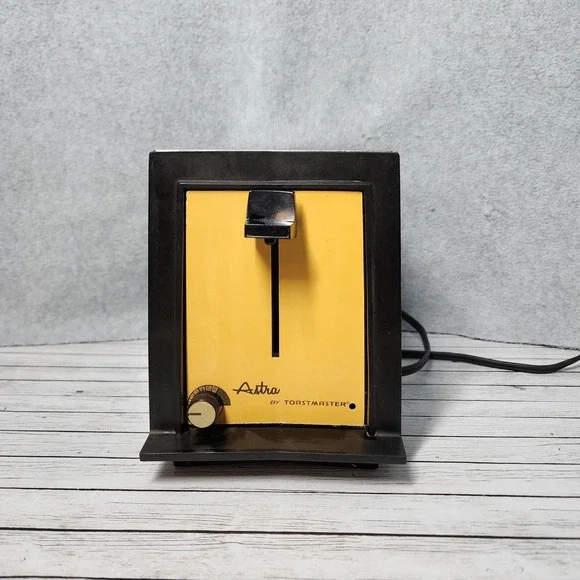 Vintage‎ Toastmaster Astra Toaster Chrome Retro Kitchen Decor Made in USA