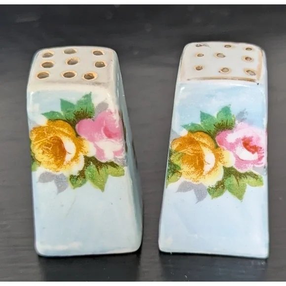 VTG Hand Painted Petite Salt & Pepper Shaker Set Blue With Pink &Yellow Roses