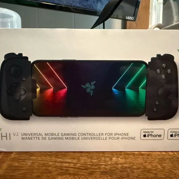 Razer Kishi V2 Gaming Controller for iPhone - Black