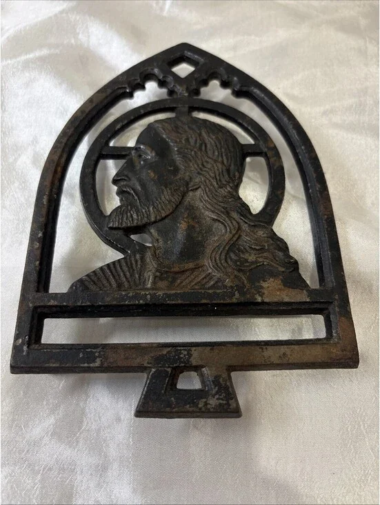 Vintage Antique Cast Iron Religious Trivet of Jesus Hot Pot/Pan Holder w/3 Legs