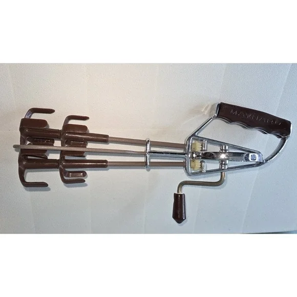 Vintage Maynard Egg Beater Manual Hand Mixer Double Nylon Beaters Brown Handle‎