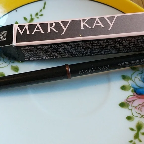 Mary Kay makeup Eyeliner Bronze NIB