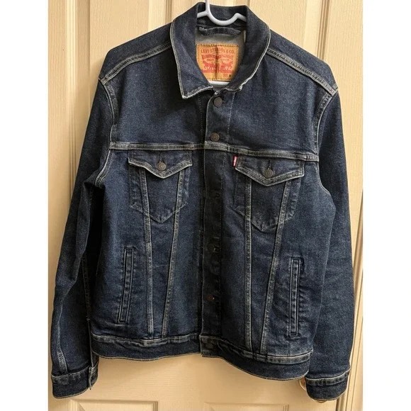 Levi's Denim Trucker Jacket Mens Medium Dark Indigo Stonewash EUC‎