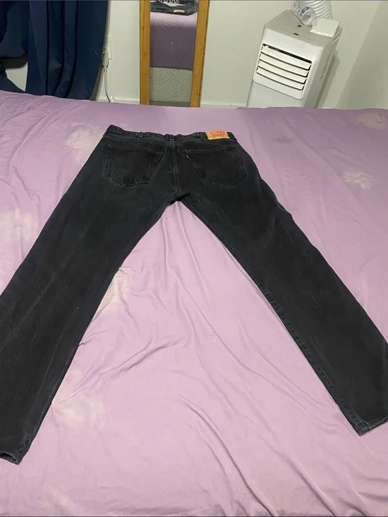 501 black Levi’s waist 40 34 length good condition