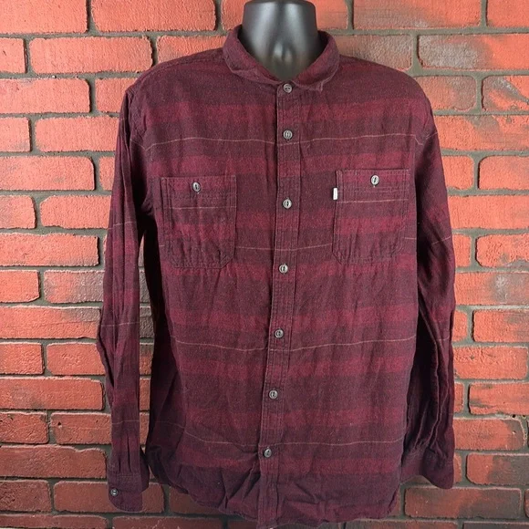 Levis Shirt Mens XL‎ Red Button Down