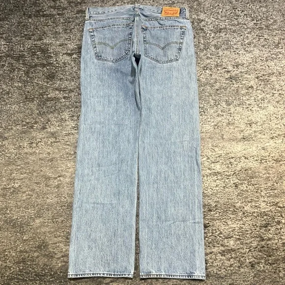 Levi's 501‎ Jeans Mens 35x32 Light Blue Denim Button Fly Straight Leg