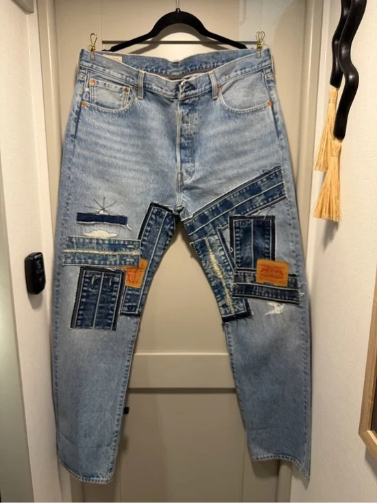 NWOT Levi's Light Blue Jeans with Dark Blue Patchwork