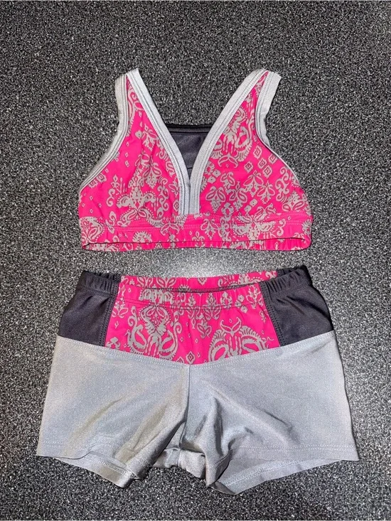 Sweet Sodypop Dance Set 2 Piece Size Child Medium Gray and Pink Made in USA!