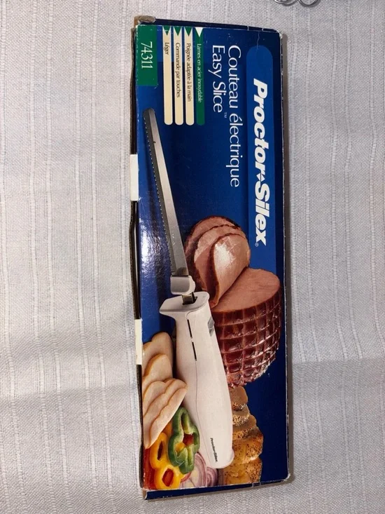 Proctor Silex 74311 Electric Knife White 100W 120V Lightweight w/ Blade