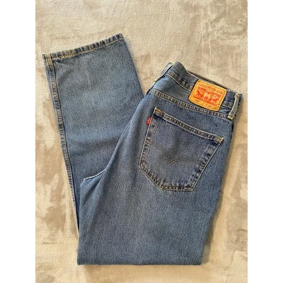 Levi's Jeans Mens 36x32 Blue 550 Relaxed Fit Tapered Leg Medium Wash Denim