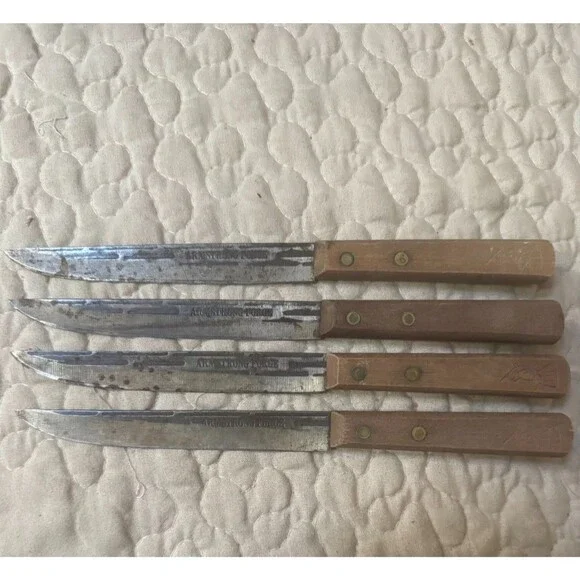 Vintage Armstrong Forge Steak Knives Set of 4 Wood Handles Colonial Minuteman US