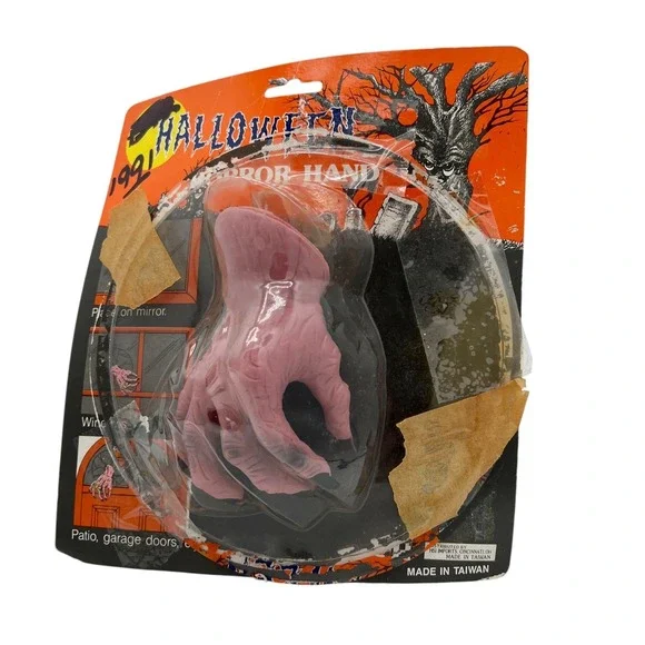 Vintage 1991 Halloween‎ Zombie Horror Hand Claw w Suction Cup Sealed on Card