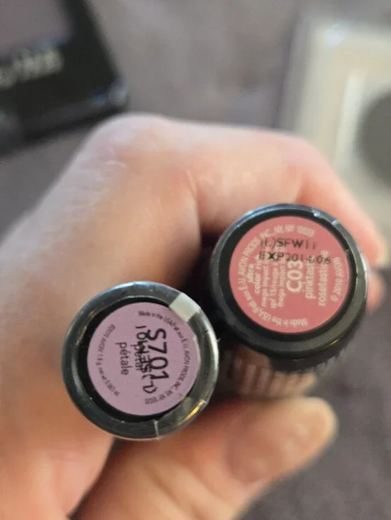 Maybelline Single Eyeshadow in Soft Lavender Purple, 1 Brand New Avon Lipstick