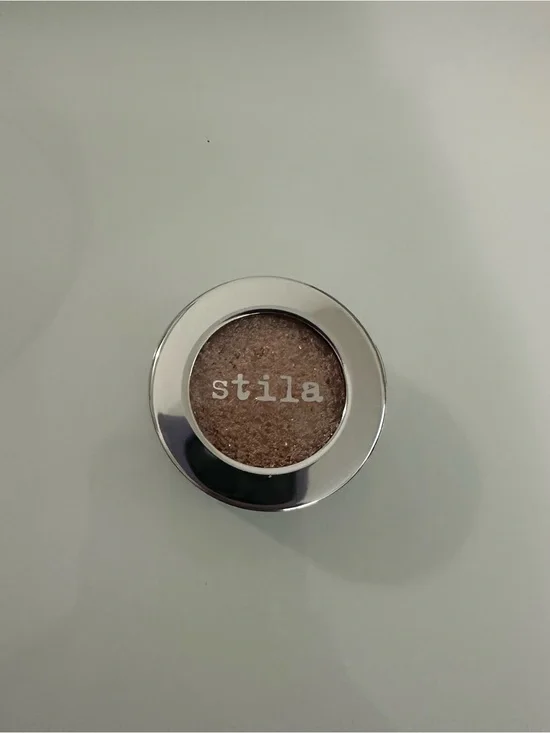Stila Magnificient Metal Foil Finish Eye Shadow in Kitten nwob