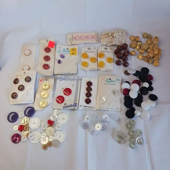 Vintage Buttons Mixed Lot New & Used Mother of Pearl Metal Leather Plastic