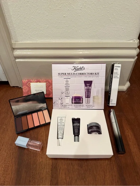 Kiehl's correctors mini kit, euphoria mascara, Laura Geller shadow, kosas lip