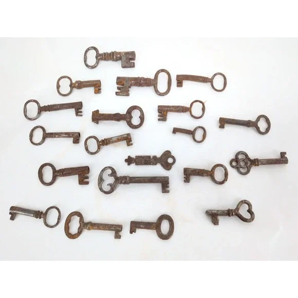 Vintage Skelton Key Lot 20 Antique Keys Craft Collect