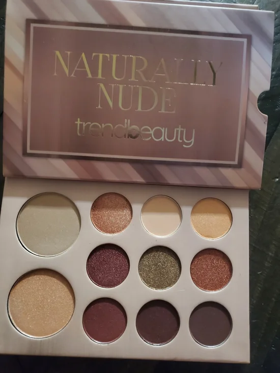 Naturally Nude Eyeshadow Palette — Warm Nude Shades