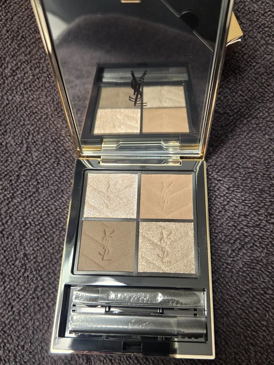 Yves Saint Laurent Couture Mini Clutch Shadow Palette