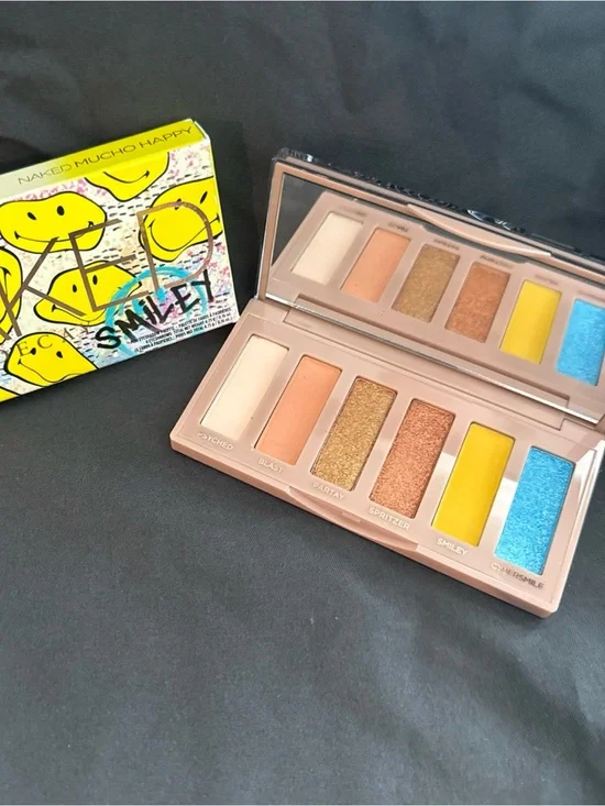 Urban Decay Naked Mucho Happy Eyeshadow Palette