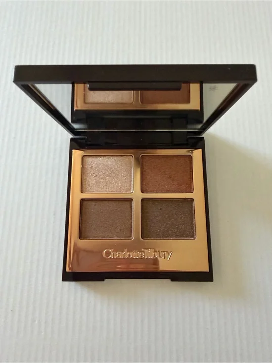 Charlotte Tilbury The Bella Sofia Eyeshadow Palette