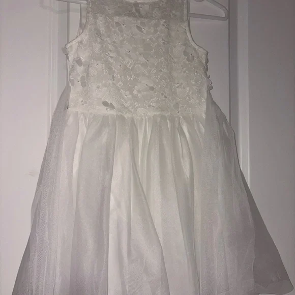 Cat & Jack‎ White Floral Lace Dress
