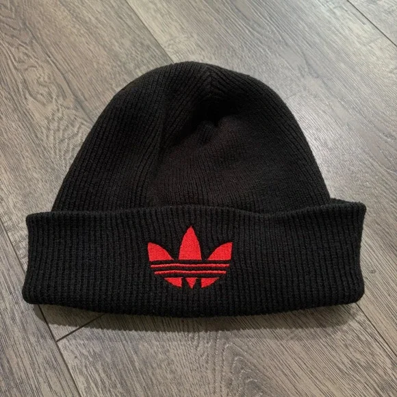 Adidas Originals Beanie Hat Unisex One Size Black Trefoil Logo Ribbed Knit