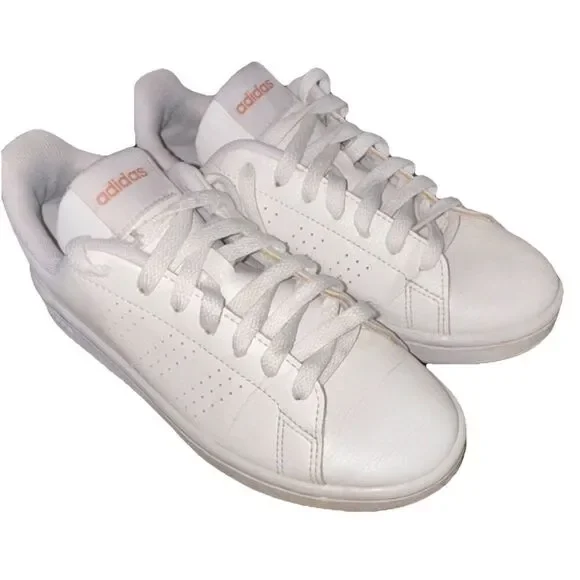adidas Men’s White & Gold Solid Low Top Lace-Up Sneakers Gold Heel size 6