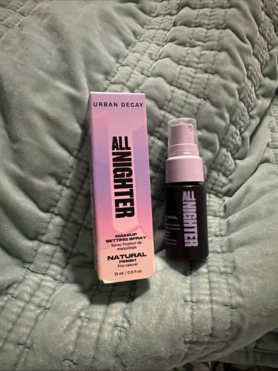 4/$15 Urban Decay All nighter makeup setting spray - Natural