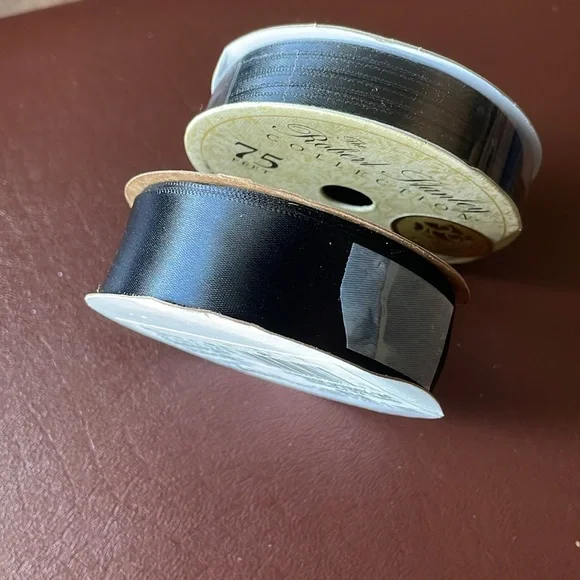 2 Black ribbons